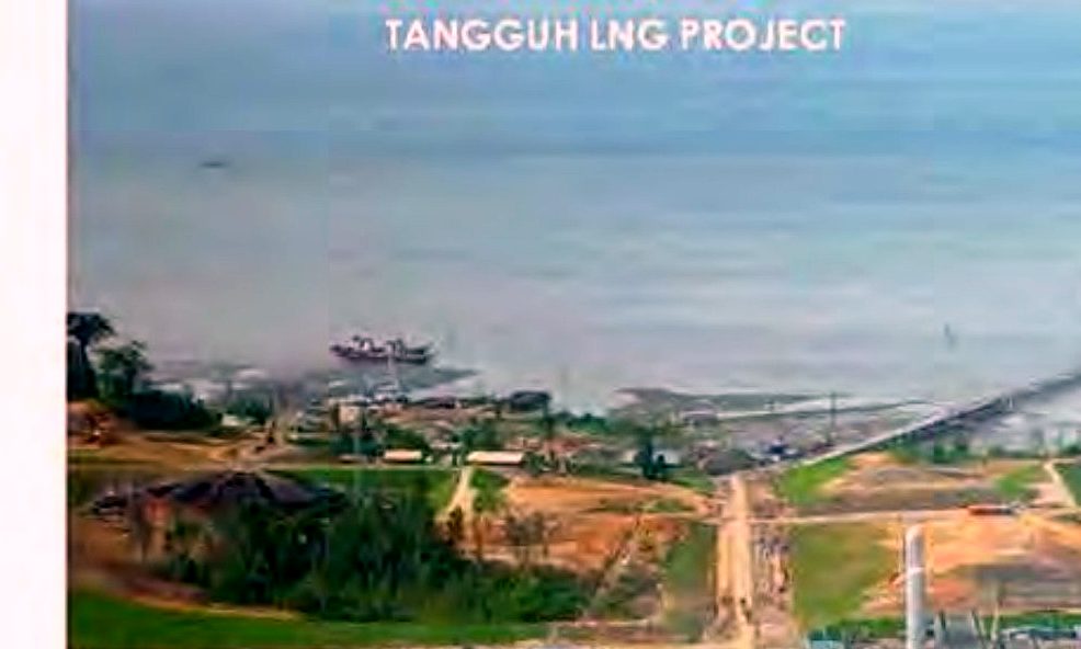 Offshore construction barge, Java Sea